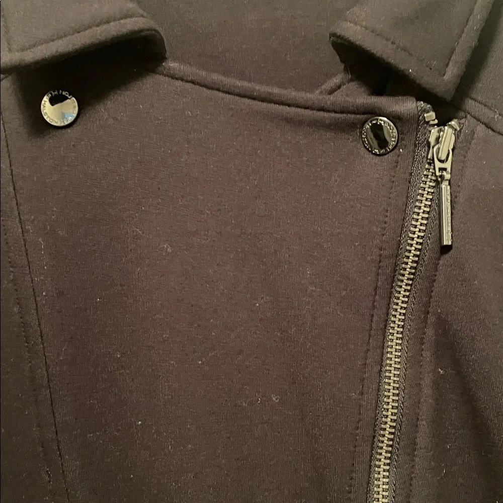 Ladies size 12 bomber jacket like new with pockets - Picture 3 of 6
